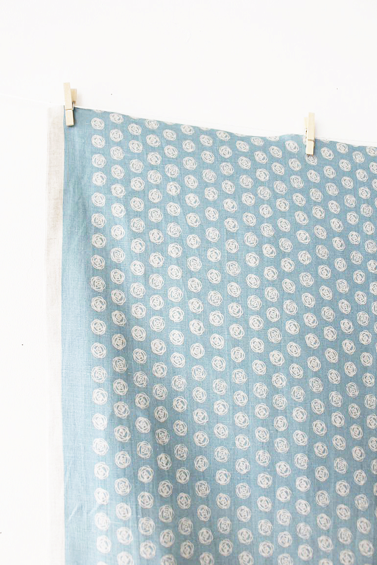 LINNETリネンプリント <br />
        ローズドット・グリーン